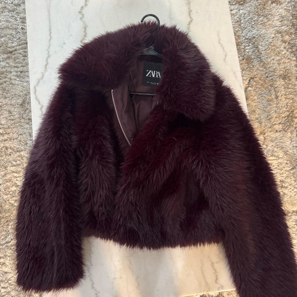 Zara Women's Burgundy Faux Fur Jacket